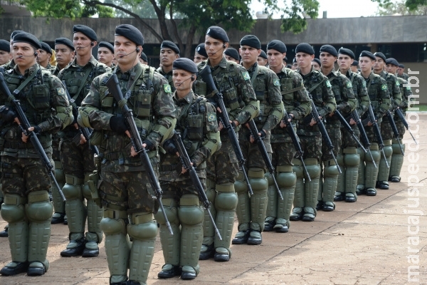 Exército treina 3,4 mil militares no sul de MS para uso do Sisfron