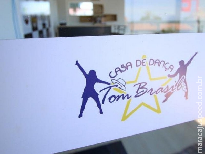 Foragido há 2 dias, coreógrafo suspeito de estupro saiu da cidade, diz defesa