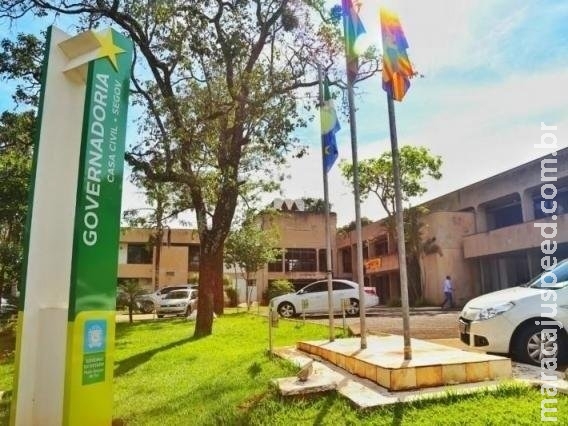 Governo muda calendário e dá folga extra para servidores na sexta-feira Governo muda calendário e dá folga extra para servidores na sexta-feira