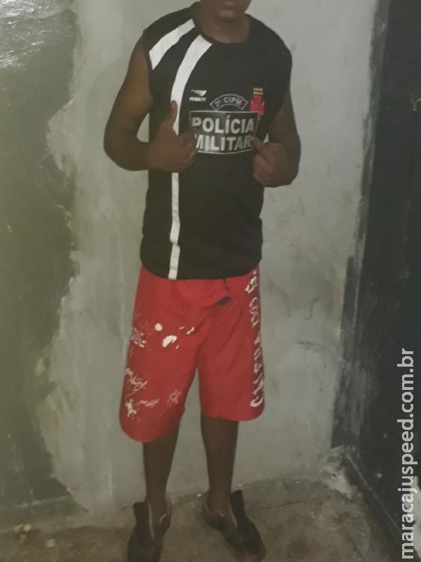 Maracaju: Homem anuncia “Roubo” em mercearia na Vila Moreninha e proprietária passa mal e desmaia Maracaju: Homem anuncia “Roubo” em mercearia na Vila Moreninha e proprietária passa mal e desmaia