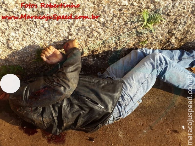 Maracaju: Homem foi assassinado com golpes de faca no pescoço, nas costas e rosto Maracaju: Homem foi assassinado com golpes de faca no pescoço, nas costas e rosto