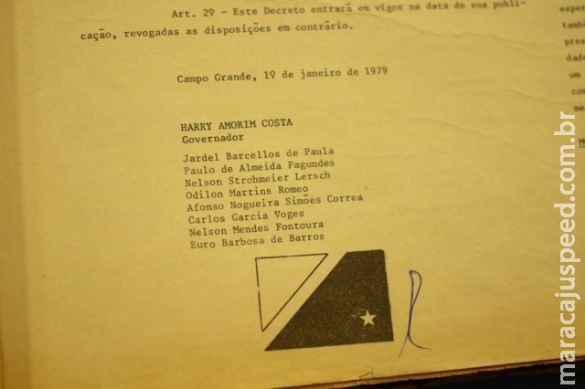 MS nasceu com orçamento de 4 bilhões e 3 governadores em um ano MS nasceu com orçamento de 4 bilhões e 3 governadores em um ano