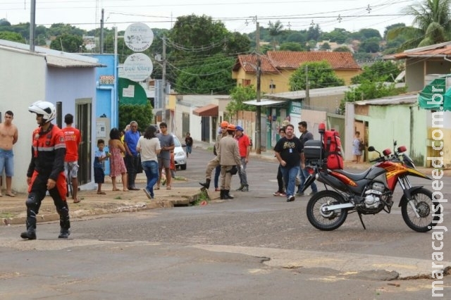 Rapaz esfaqueado nas costas morre durante cirurgia na Santa Casa Rapaz esfaqueado nas costas morre durante cirurgia na Santa Casa
