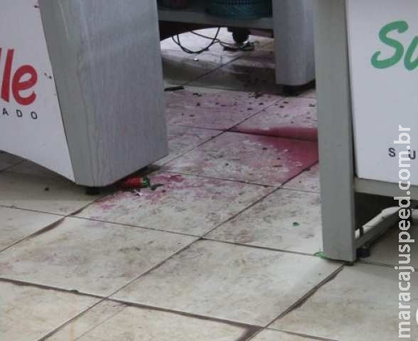 Relojoaria e supermercados são assaltados em menos de 3 horas