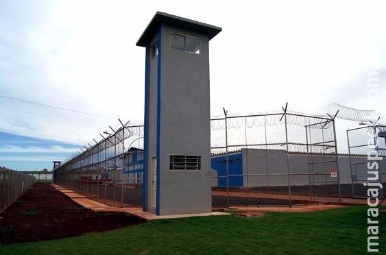 Cinco internos fogem do setor de isolamento do presídio semiaberto de Dourados Cinco internos fogem do setor de isolamento do presídio semiaberto de Dourados
