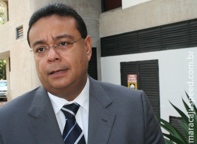 Corpo de prefeito deve chegar a Corumbá para o velório no início da tarde Corpo de prefeito deve chegar a Corumbá para o velório no início da tarde