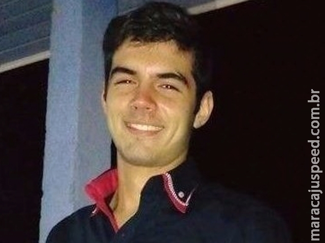 Durante churrasco em clube, jovem morre afogado em piscina