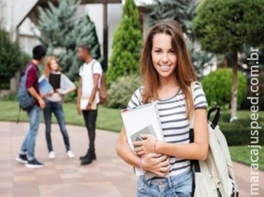 Estudantes de Maracaju serão contemplados com bolsas de estudo Estudantes de Maracaju serão contemplados com bolsas de estudo