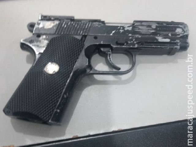 Maracaju: Polícia Militar prende homem com simulacro de arma de fogo Maracaju: Polícia Militar prende homem com simulacro de arma de fogo