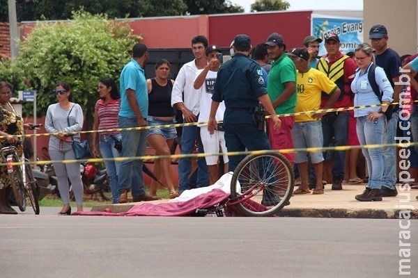 Menino de 6 anos morre atropelado por caminhão quando ia para a escola