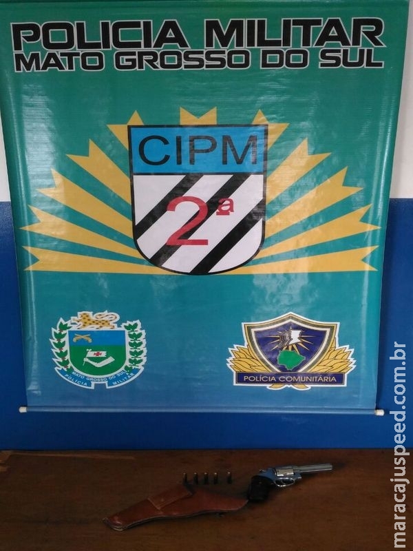 Polícia Militar de Nova Alvorada do Sul prende homem por porte ilegal de arma de fogo Polícia Militar de Nova Alvorada do Sul prende homem por porte ilegal de arma de fogo