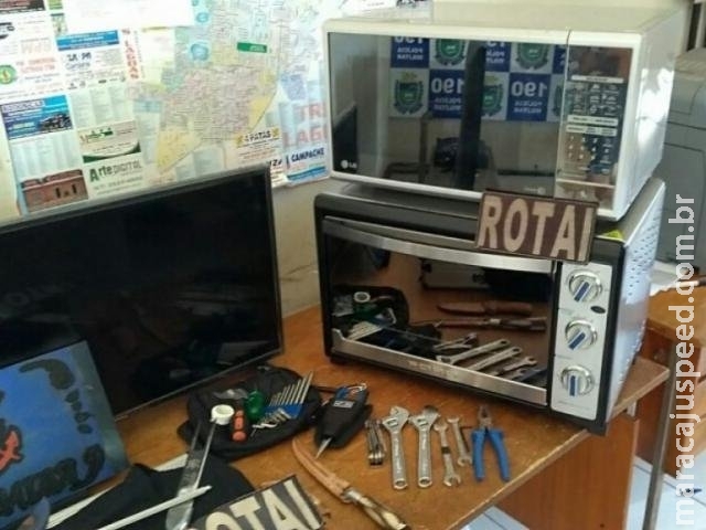 Polícia prende homem e recupera R$ 10 mil em objetos furtados