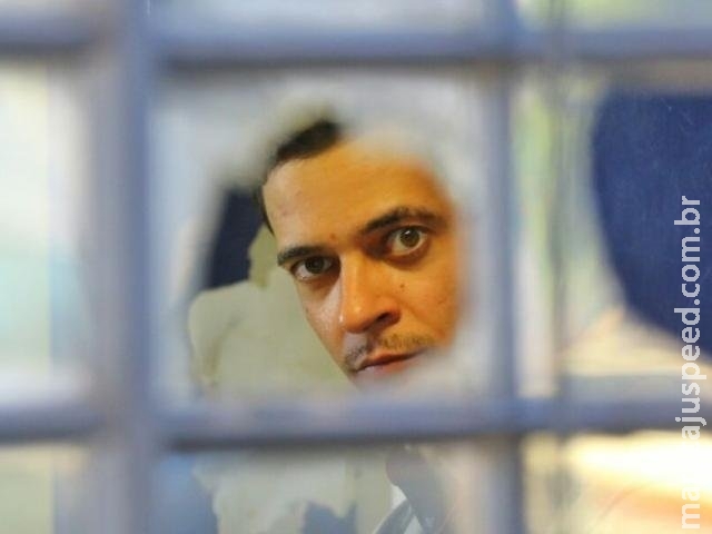 Polícia recebe denúncia e prende homem com mala cheia de maconha