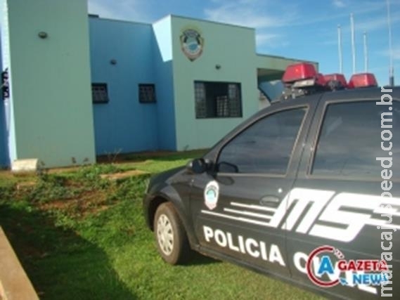 Traficante abandona carro cheio de maconha após capotar na rodovia