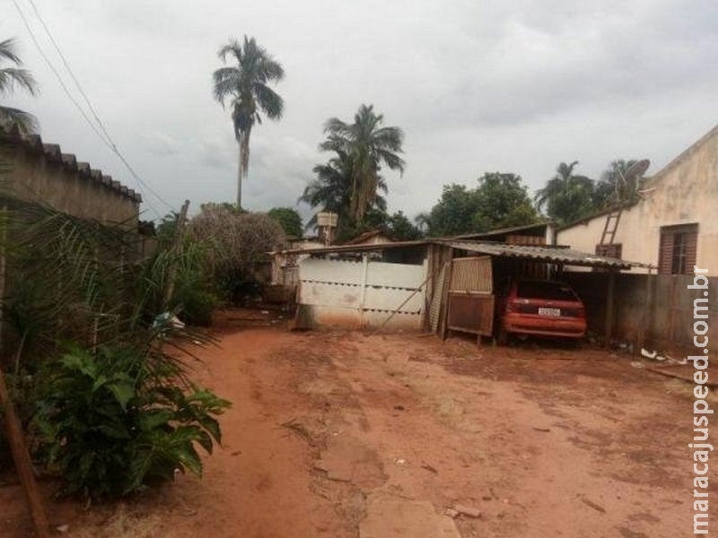 Adolescente encontra madrasta morta a tiros dentro de casa pelo pai