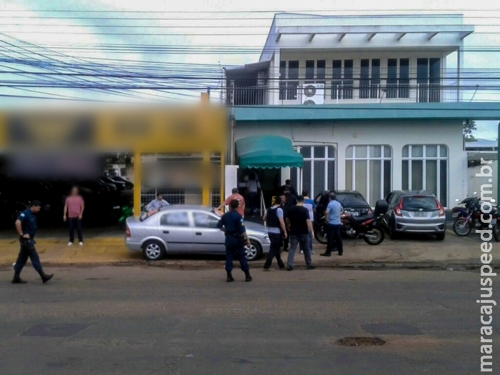 AGORA: ex dispara contra jovem e atual quando chegavam ao trabalho em Campo Grande