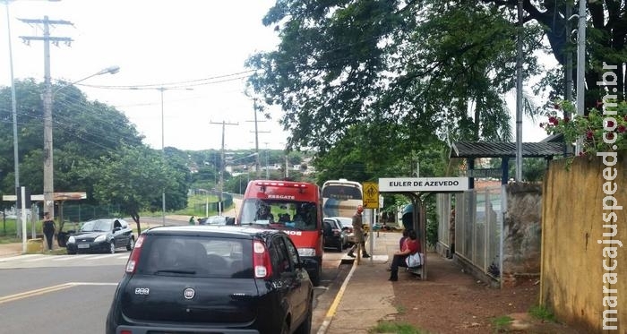 Aluno de 9 anos é atropelado em faixa de pedestre e motorista foge