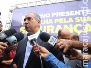 Azambuja se reúne com empresa e dá posse ao novo secretário de Saúde Azambuja se reúne com empresa e dá posse ao novo secretário de Saúde