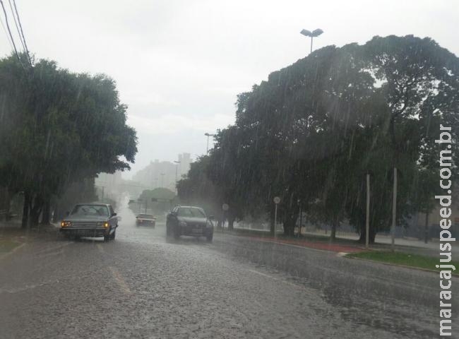 Em 1 hora, chove quase 40 mm em Campo Grande, diz Defesa Civil