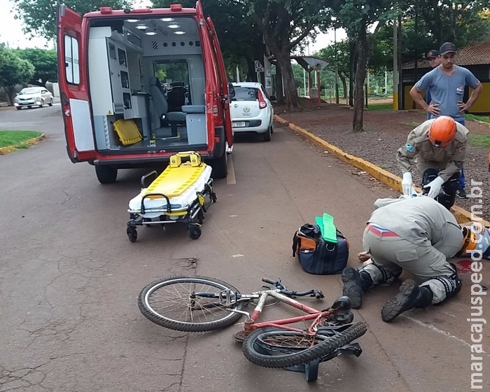 Estudante de 11 anos fica ferido após ser atropelado por carreta 