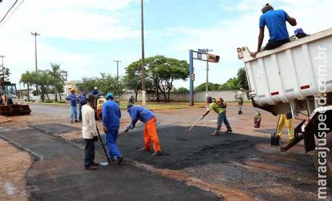 Governo investe quase R$ 4 milhões em obras de infraestrutura nas ruas de Dourados Governo investe quase R$ 4 milhões em obras de infraestrutura nas ruas de Dourados