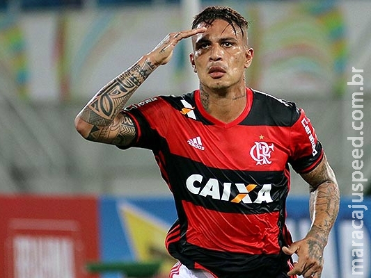 Guerrero, do Flamengo, é suspenso por um ano pela Fifa após doping