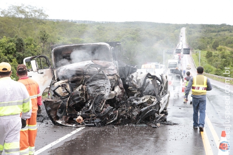 Identificado casal que morreu carbonizado em acidente na BR-163