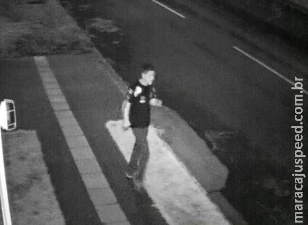 Impotência: ladrões ignoram câmeras e fazem o que querem para roubar