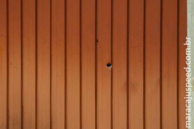 Ladrões tentam invadir produtora e são feridos pelo dono da empresa