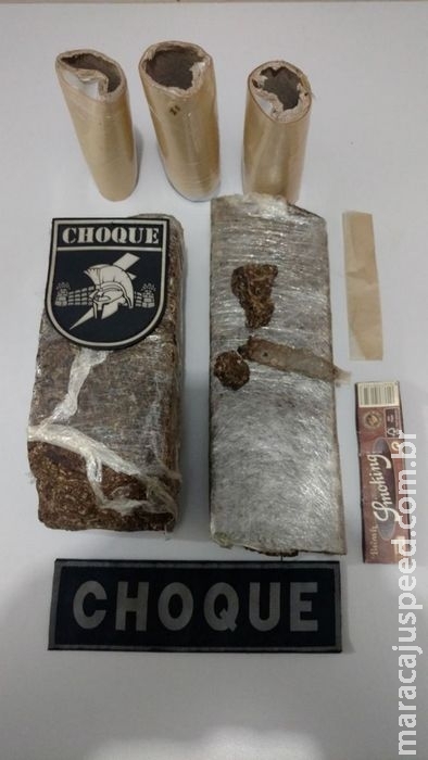 Nervosismo entrega e traficante é flagrado com tabletes de maconha Nervosismo entrega e traficante é flagrado com tabletes de maconha