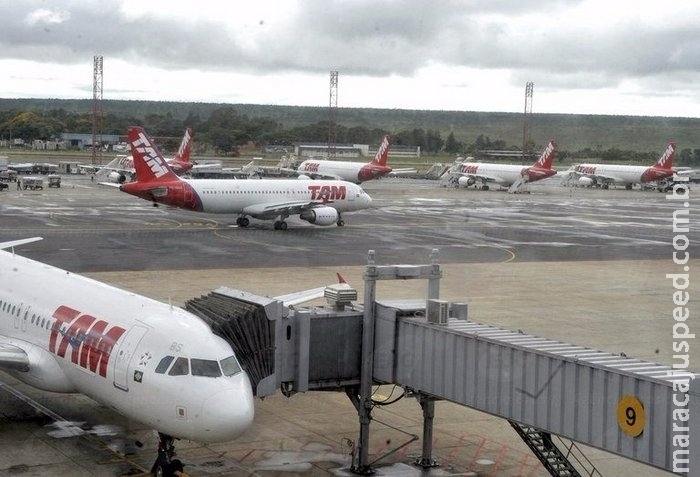 Passagens aéreas ficam 10% mais baratas em novembro Passagens aéreas ficam 10% mais baratas em novembro