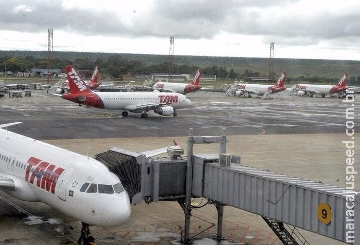 Passagens aéreas ficam 10% mais baratas em novembro