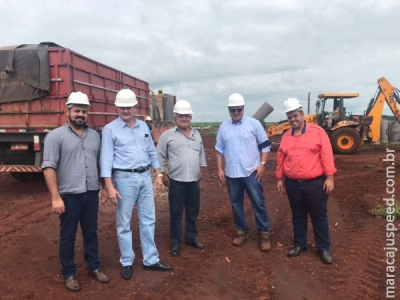 Robert acompanha Secretário de Infraestrutura do Estado em visita a Obra de Tratamento de Esgoto Robert acompanha Secretário de Infraestrutura do Estado em visita a Obra de Tratamento de Esgoto