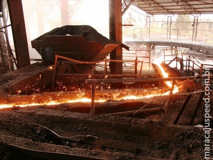 Sem pagamentos, indústria do carvão paralisa fornecimento para siderúrgica