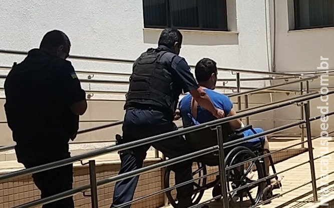 Suspeito de matar mãe deve ser removido do HU para hospital psiquiátrico Suspeito de matar mãe deve ser removido do HU para hospital psiquiátrico