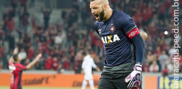 Weverton é cortado e está próximo de assinar com o Palmeiras Weverton é cortado e está próximo de assinar com o Palmeiras