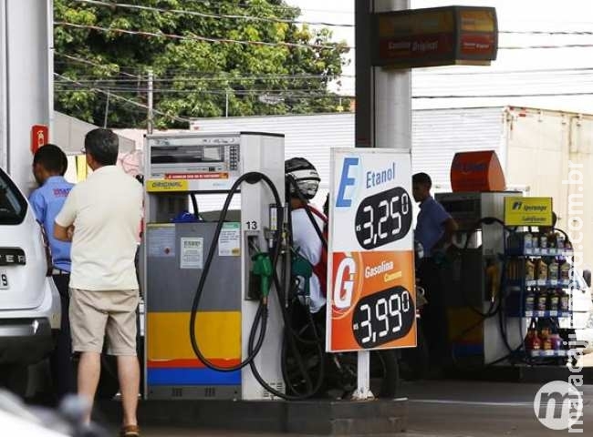 Com novo reajuste, gasolina pode ser encontrada a R$ 3,79 na Capital