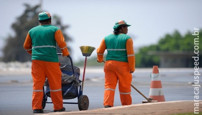 Comissão votará projeto que regulamenta profissão de gari Comissão votará projeto que regulamenta profissão de gari