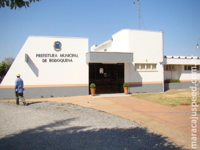 Concursos abertos têm vagas com salários de até R$ 23 mil em MS Concursos abertos têm vagas com salários de até R$ 23 mil em MS