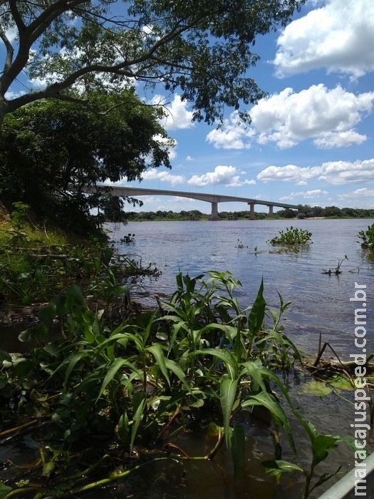 Em buscas, bombeiros encontram crânio boiando no Rio Paraguai Em buscas, bombeiros encontram crânio boiando no Rio Paraguai