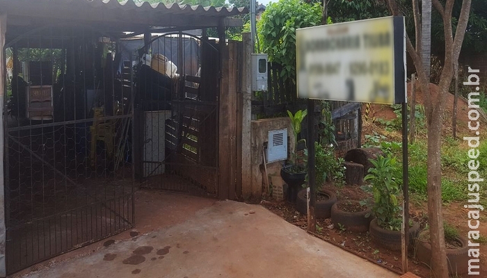Em ‘guerra’ com rival, homem leva 31 tiros e morre nos braços da esposa grávida Em ‘guerra’ com rival, homem leva 31 tiros e morre nos braços da esposa grávida