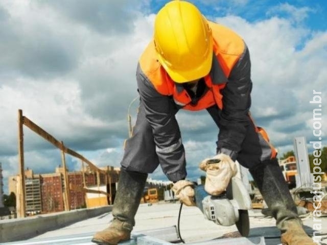Em sequência inédita, MS fecha 18.340 postos de trabalho nos últimos 3 anos Em sequência inédita, MS fecha 18.340 postos de trabalho nos últimos 3 anos