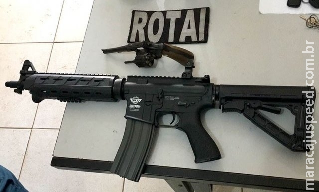 Envolvidos em assalto que terminou em morte usavam fuzil de brinquedo