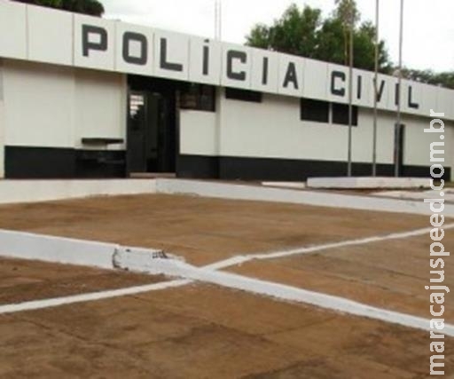 Homem é executado com pelo menos 12 tiros de pistola dentro de carro