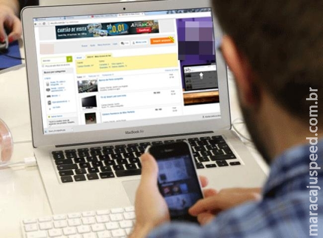 Homem reconhece televisão roubada em site de vendas OLX e aciona a polícia