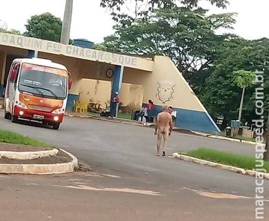 IVINHEMA: Homem é flagrado transitando nu em rodoviária IVINHEMA: Homem é flagrado transitando nu em rodoviária