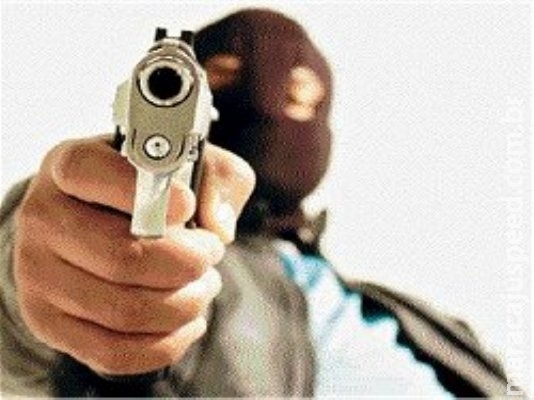 Maracaju: Homens invadem residência e ameaçam jovem de morte