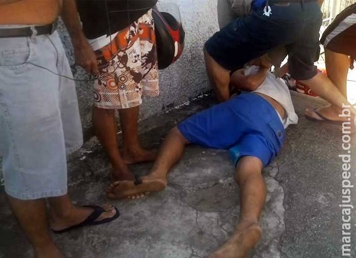 Moradora flagra bandido furtando casa e o agride com golpes de tábua de carnes