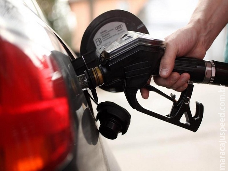 Preço da gasolina reduz 0,1% e do diesel aumenta 0,6% a partir desta quarta Preço da gasolina reduz 0,1% e do diesel aumenta 0,6% a partir desta quarta