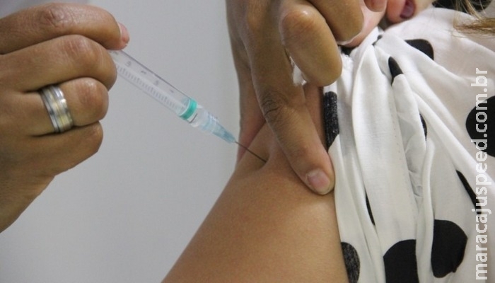 Quem deve se vacinar contra febre amarela antes de viajar
